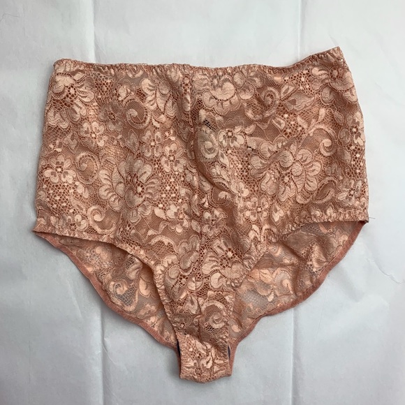 PINK LACE HIGH WAISTED PANTY - Picture 3 of 6